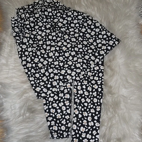Janie and Jack Black leopard two piece set 2T black animal print - Picture 12 of 14